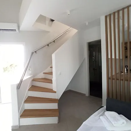 Apartment Mele